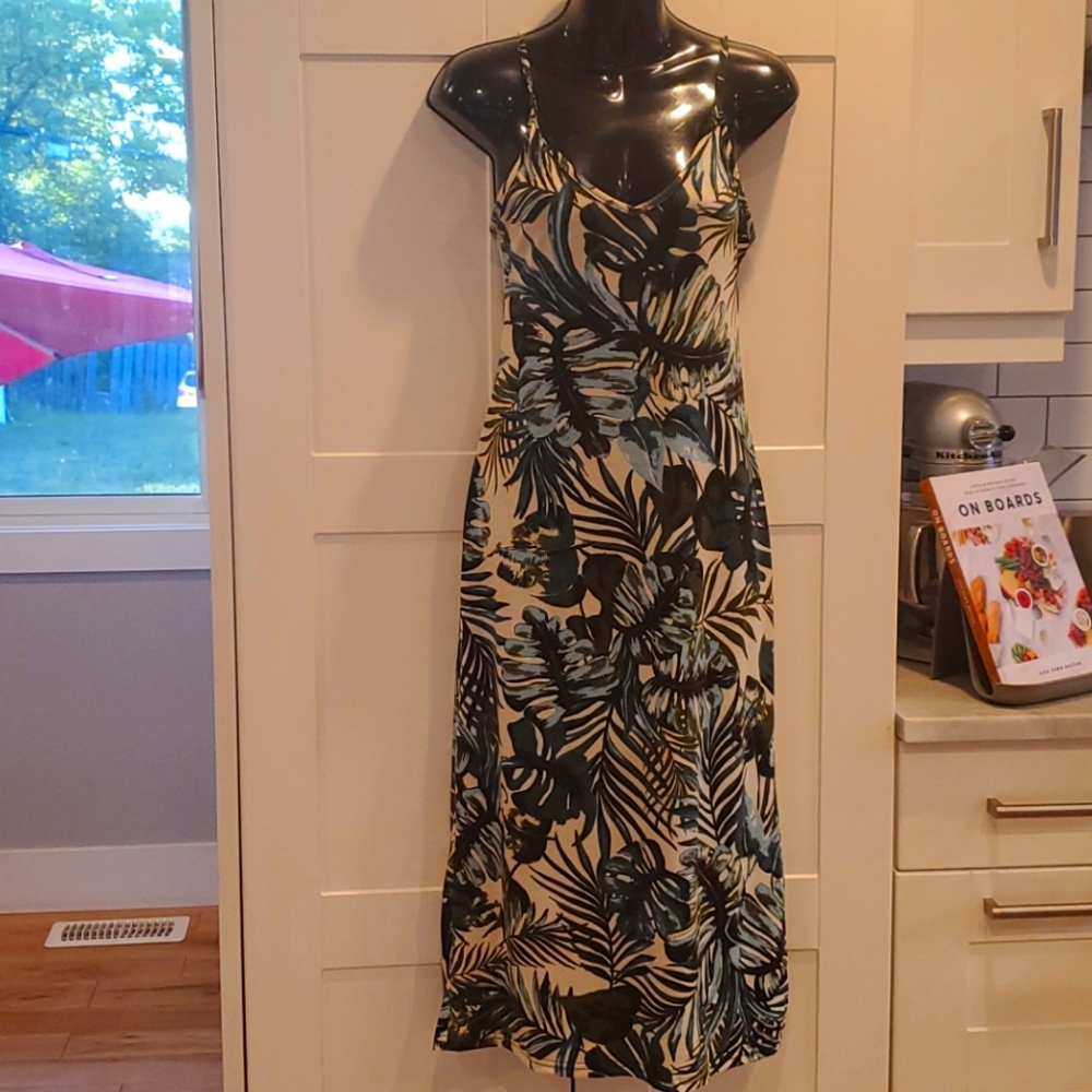 Sexy summer dress, light cotton, slit in skirt